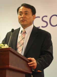 Carl Yao at the Podium