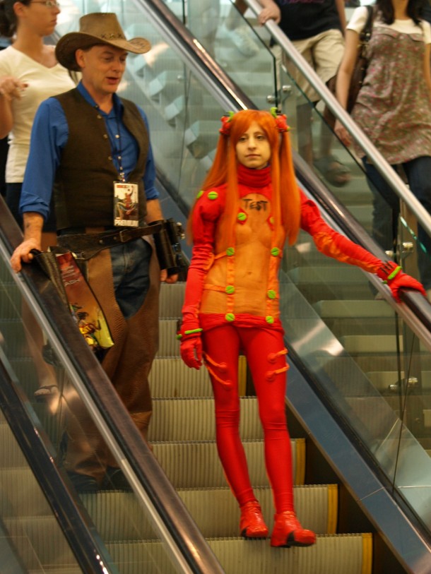 Fan Expo: Cowboy and "Test" Coming Down Escalator