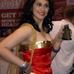 Fan Expo: Wonderwoman Holding a Dalek