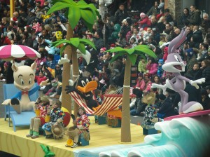 Toronto Santa Claus Parade 14 - Looney Tunes Float